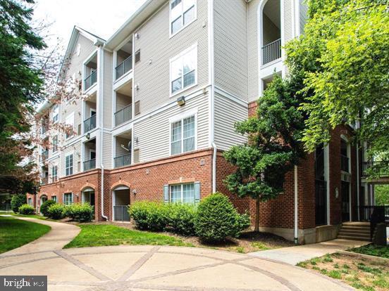 4870 EISENHOWER AVE #203, ALEXANDRIA, Virginia 22304, 1 Bedroom Bedrooms, ,1 BathroomBathrooms,Residential,For sale,4870 EISENHOWER AVE #203,VAAX2050394 MLS # VAAX2050394