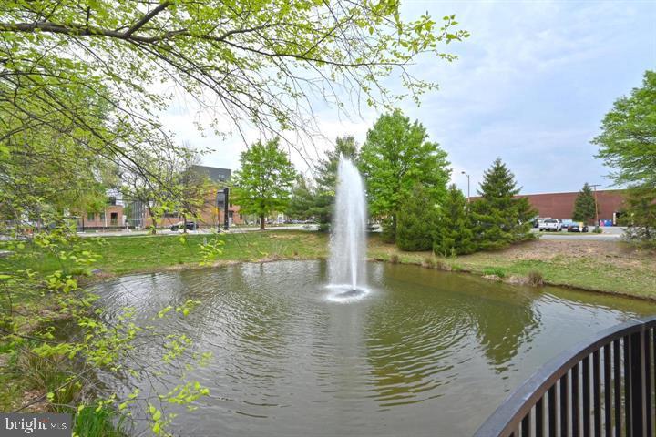 4870 EISENHOWER AVE #203, ALEXANDRIA, Virginia 22304, 1 Bedroom Bedrooms, ,1 BathroomBathrooms,Residential,For sale,4870 EISENHOWER AVE #203,VAAX2050394 MLS # VAAX2050394
