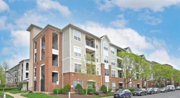 4870 EISENHOWER AVE #203, ALEXANDRIA, Virginia 22304, 1 Bedroom Bedrooms, ,1 BathroomBathrooms,Residential,For sale,4870 EISENHOWER AVE #203,VAAX2050394 MLS # VAAX2050394