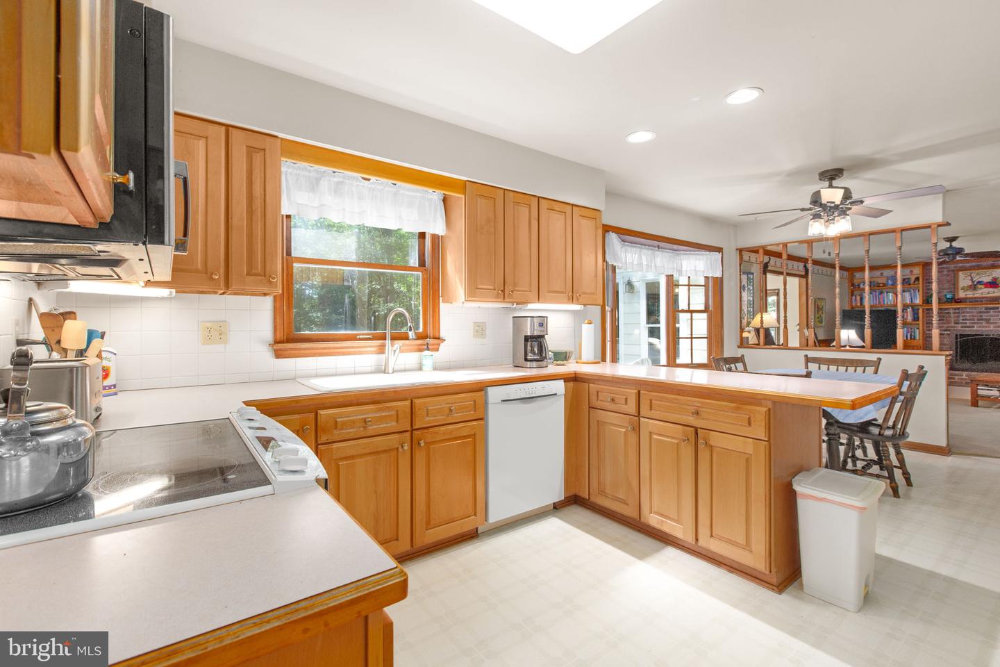 5 MAYFAIR DR, FREDERICKSBURG, Virginia 22407, 4 Bedrooms Bedrooms, ,2 BathroomsBathrooms,Residential,For sale,5 MAYFAIR DR,VASP2036642 MLS # VASP2036642