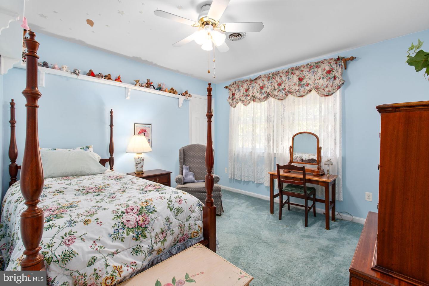 5 MAYFAIR DR, FREDERICKSBURG, Virginia 22407, 4 Bedrooms Bedrooms, ,2 BathroomsBathrooms,Residential,For sale,5 MAYFAIR DR,VASP2036642 MLS # VASP2036642