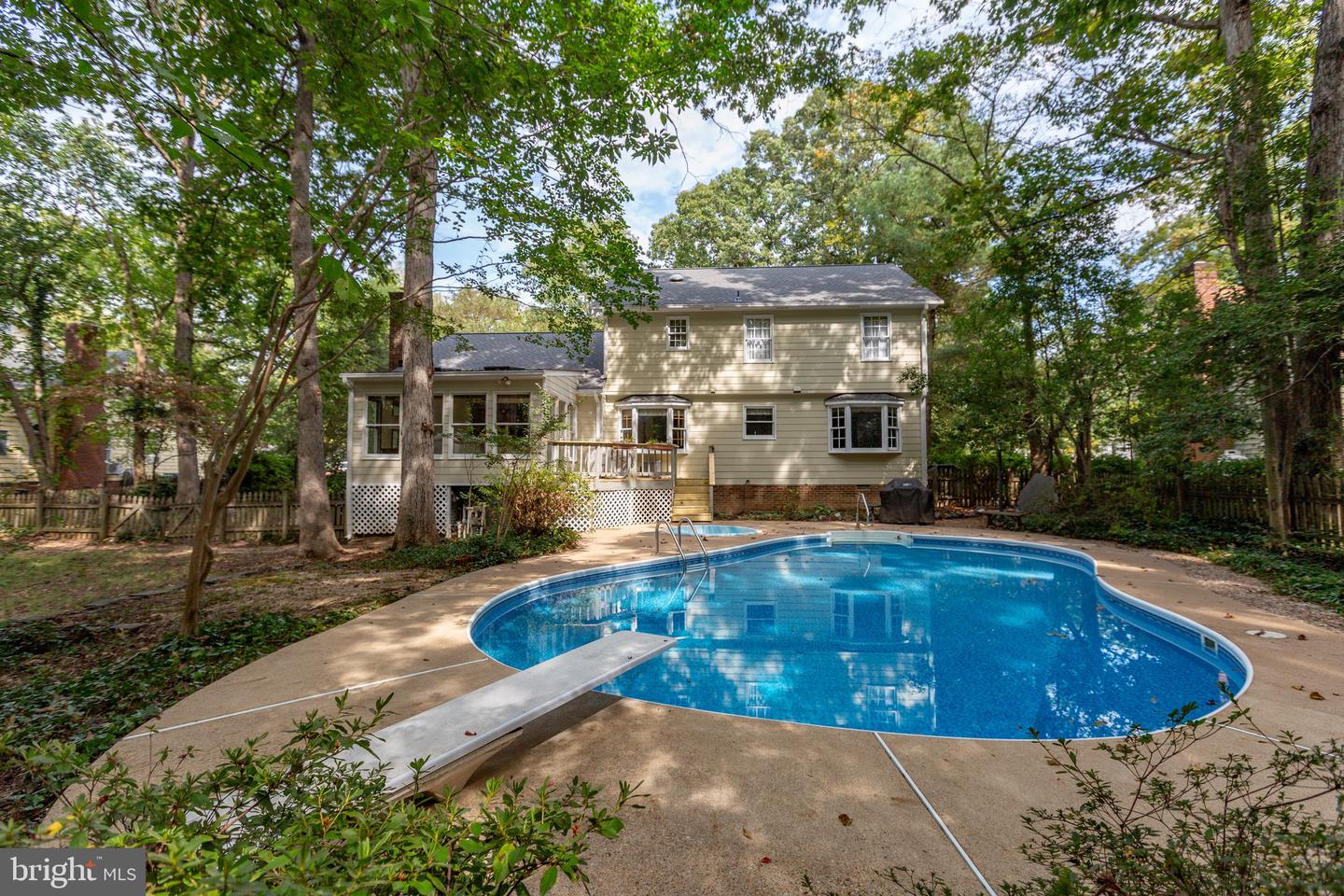 5 MAYFAIR DR, FREDERICKSBURG, Virginia 22407, 4 Bedrooms Bedrooms, ,2 BathroomsBathrooms,Residential,For sale,5 MAYFAIR DR,VASP2036642 MLS # VASP2036642