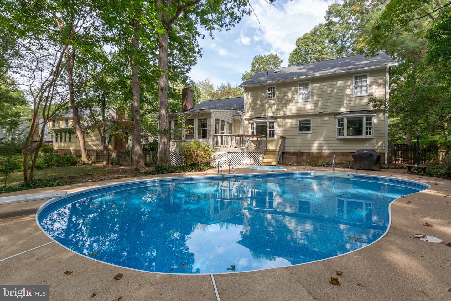 5 MAYFAIR DR, FREDERICKSBURG, Virginia 22407, 4 Bedrooms Bedrooms, ,2 BathroomsBathrooms,Residential,For sale,5 MAYFAIR DR,VASP2036642 MLS # VASP2036642