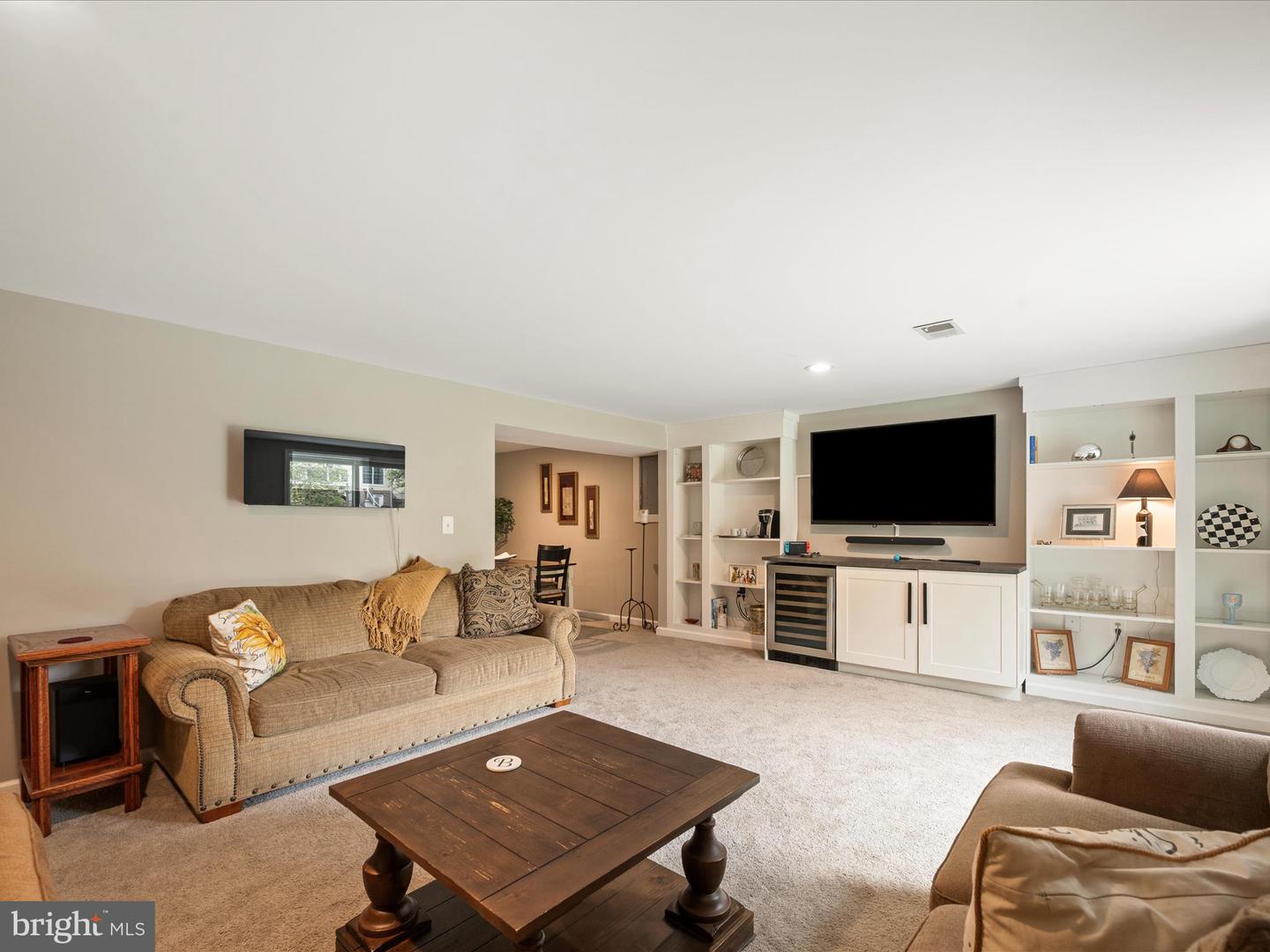 501 JEFFERSON ST, WINCHESTER, Virginia 22601, 5 Bedrooms Bedrooms, ,2 BathroomsBathrooms,Residential,For sale,501 JEFFERSON ST,VAWI2009190 MLS # VAWI2009190