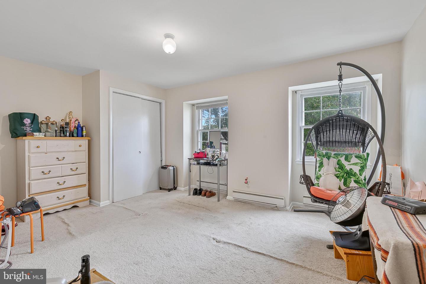 214 SHENANDOAH ST SE, LEESBURG, Virginia 20175, 2 Bedrooms Bedrooms, 4 Rooms Rooms,1 BathroomBathrooms,Residential,For sale,214 SHENANDOAH ST SE,VALO2108294 MLS # VALO2108294
