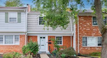 214 SHENANDOAH ST SE, LEESBURG, Virginia 20175, 2 Bedrooms Bedrooms, 4 Rooms Rooms,1 BathroomBathrooms,Residential,For sale,214 SHENANDOAH ST SE,VALO2108294 MLS # VALO2108294