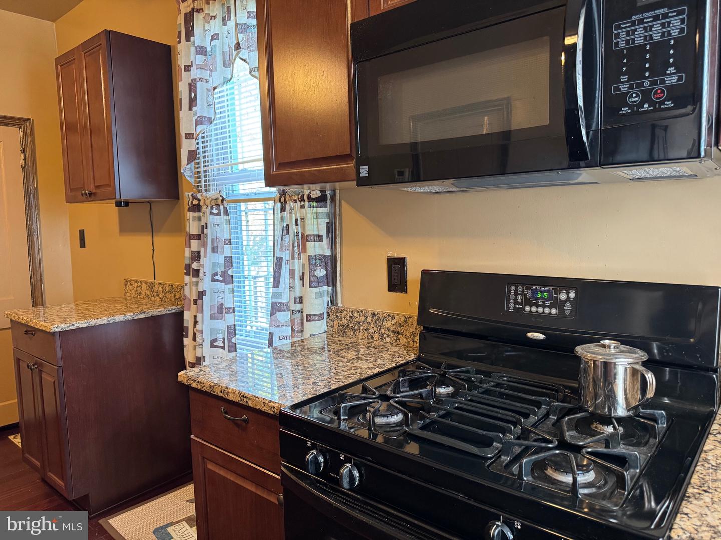 3700 HORNER PL SE, WASHINGTON, District Of Columbia 20032, 3 Bedrooms Bedrooms, ,3 BathroomsBathrooms,Residential,For sale,3700 HORNER PL SE,DCDC2225636 MLS # DCDC2225636
