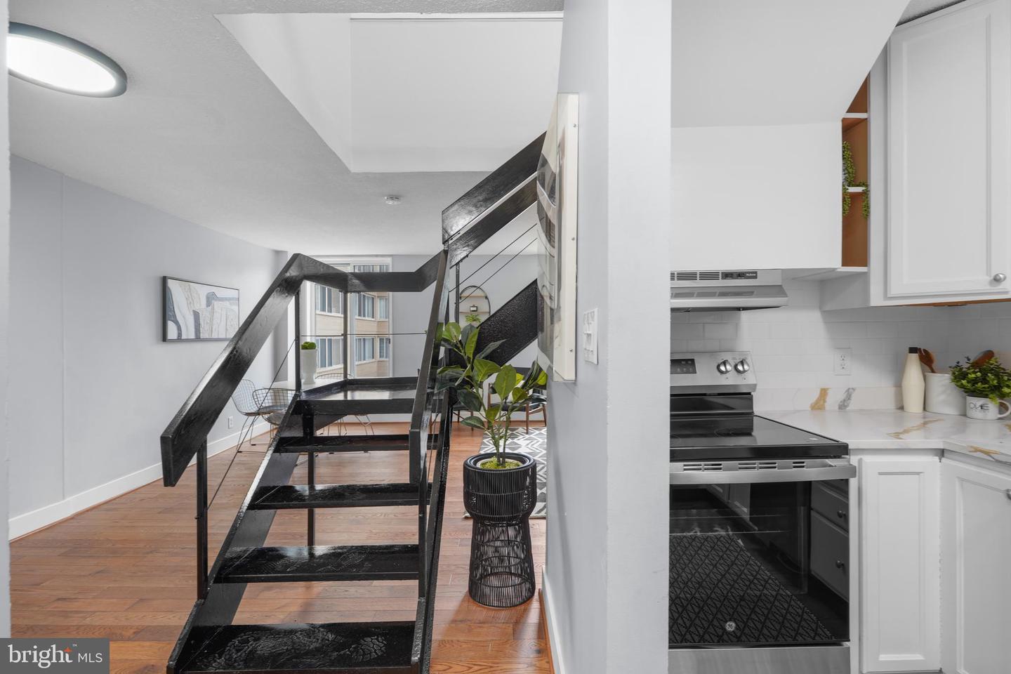 1800 R ST NW #206, WASHINGTON, District Of Columbia 20009, 1 Bedroom Bedrooms, ,1 BathroomBathrooms,Residential,For sale,1800 R ST NW #206,DCDC2225650 MLS # DCDC2225650