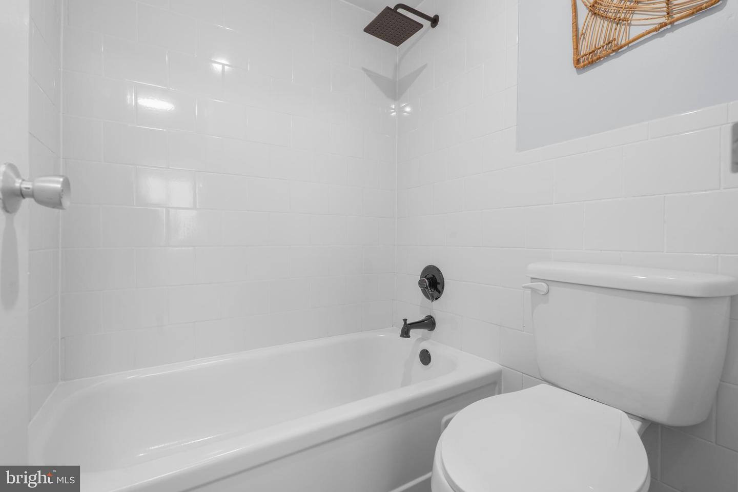 1800 R ST NW #206, WASHINGTON, District Of Columbia 20009, 1 Bedroom Bedrooms, ,1 BathroomBathrooms,Residential,For sale,1800 R ST NW #206,DCDC2225650 MLS # DCDC2225650