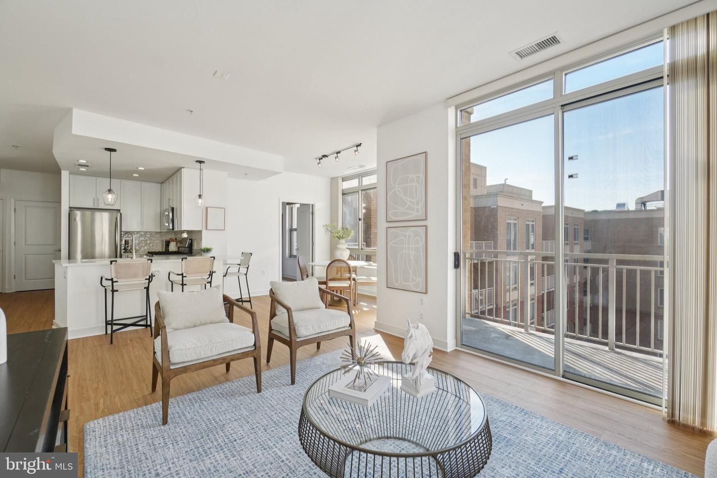 820 N POLLARD ST #914, ARLINGTON, Virginia 22203, 2 Bedrooms Bedrooms, ,2 BathroomsBathrooms,Residential,For sale,820 N POLLARD ST #914,VAAR2064574 MLS # VAAR2064574