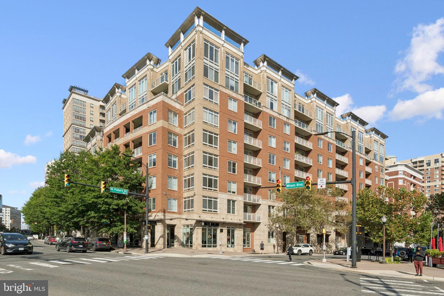 820 N POLLARD ST #914, ARLINGTON, Virginia 22203, 2 Bedrooms Bedrooms, ,2 BathroomsBathrooms,Residential,For sale,820 N POLLARD ST #914,VAAR2064574 MLS # VAAR2064574