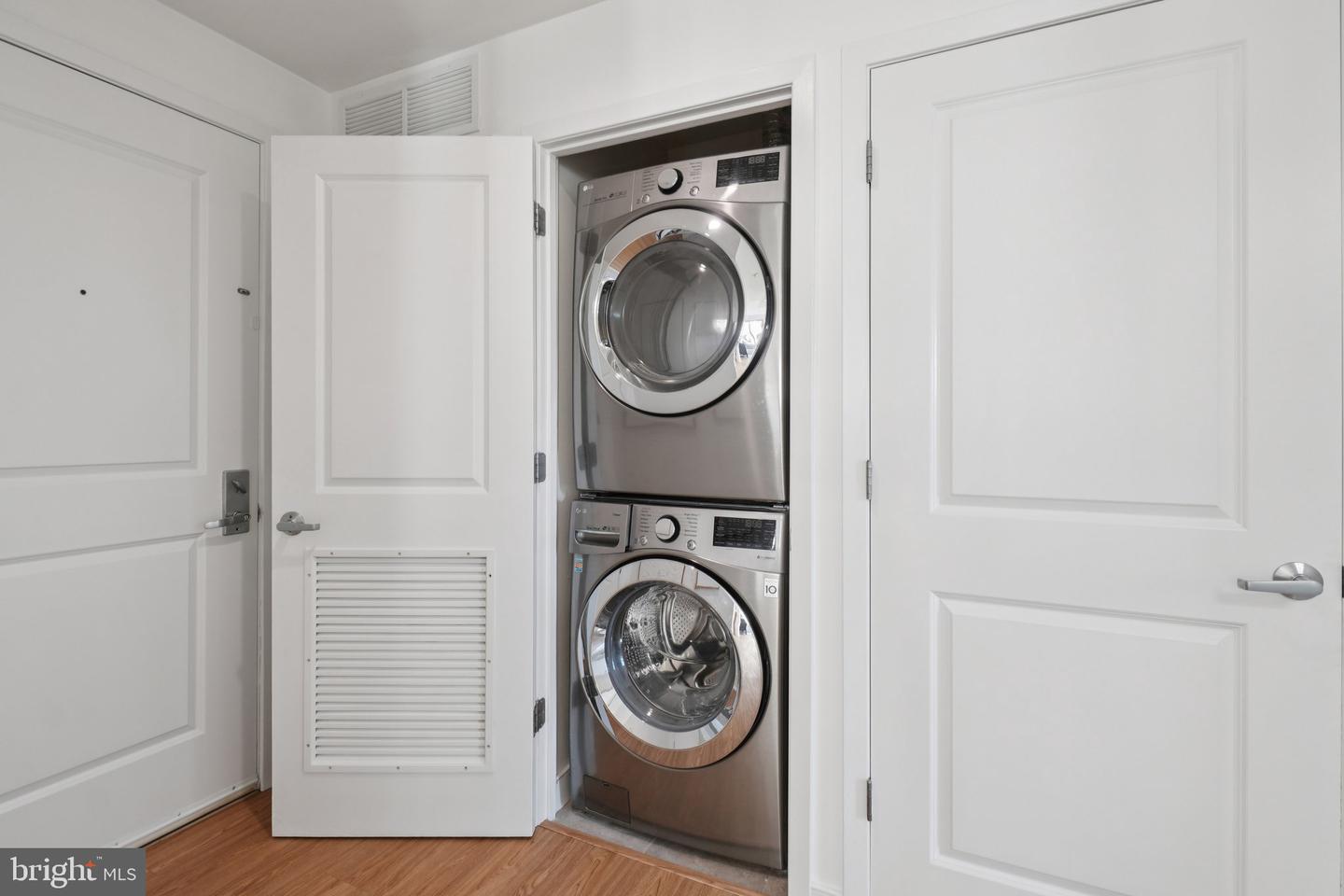820 N POLLARD ST #914, ARLINGTON, Virginia 22203, 2 Bedrooms Bedrooms, ,2 BathroomsBathrooms,Residential,For sale,820 N POLLARD ST #914,VAAR2064574 MLS # VAAR2064574
