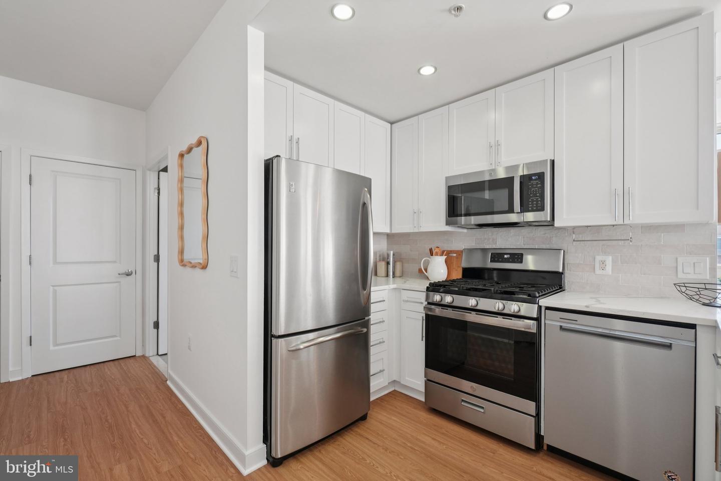 820 N POLLARD ST #914, ARLINGTON, Virginia 22203, 2 Bedrooms Bedrooms, ,2 BathroomsBathrooms,Residential,For sale,820 N POLLARD ST #914,VAAR2064574 MLS # VAAR2064574