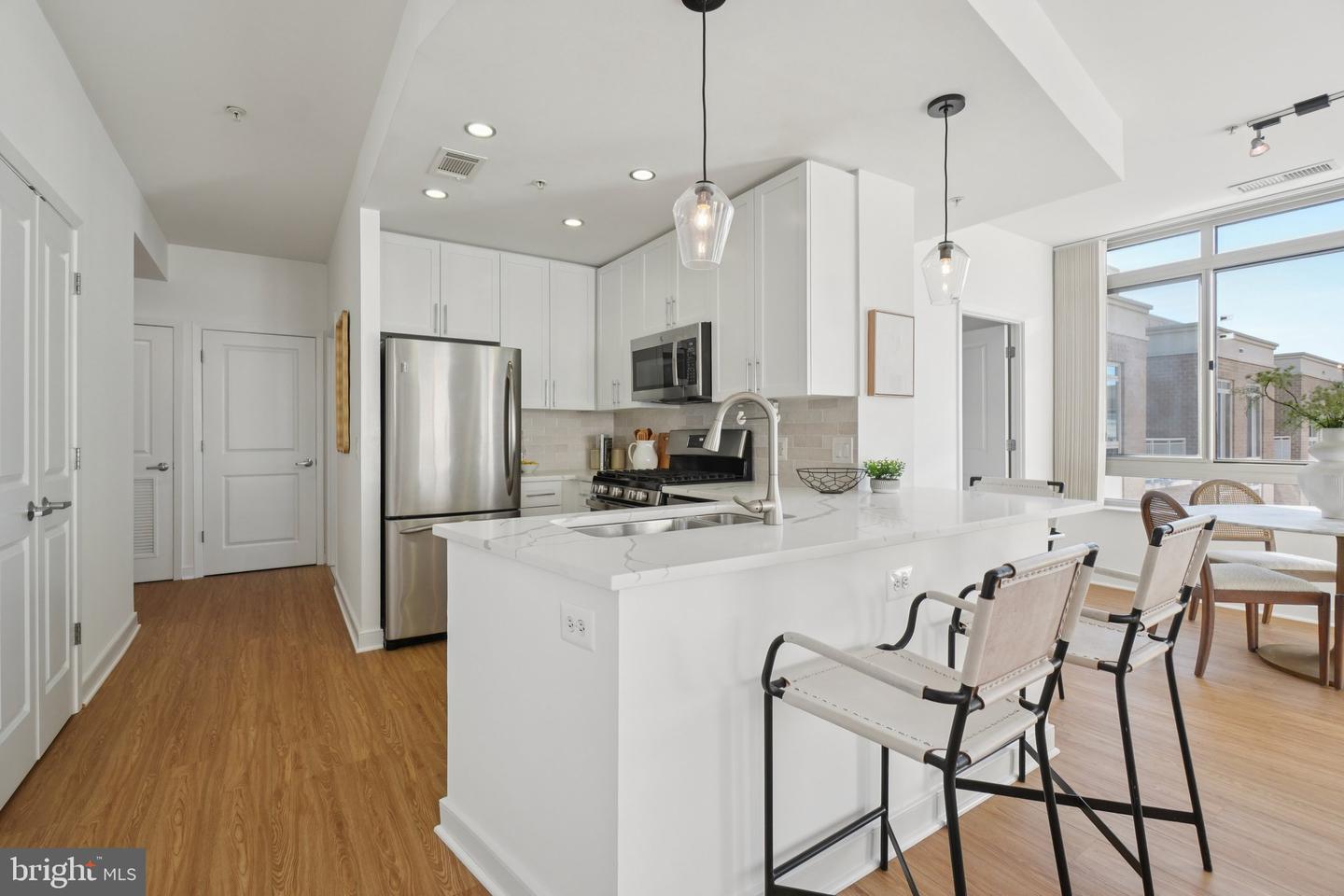 820 N POLLARD ST #914, ARLINGTON, Virginia 22203, 2 Bedrooms Bedrooms, ,2 BathroomsBathrooms,Residential,For sale,820 N POLLARD ST #914,VAAR2064574 MLS # VAAR2064574