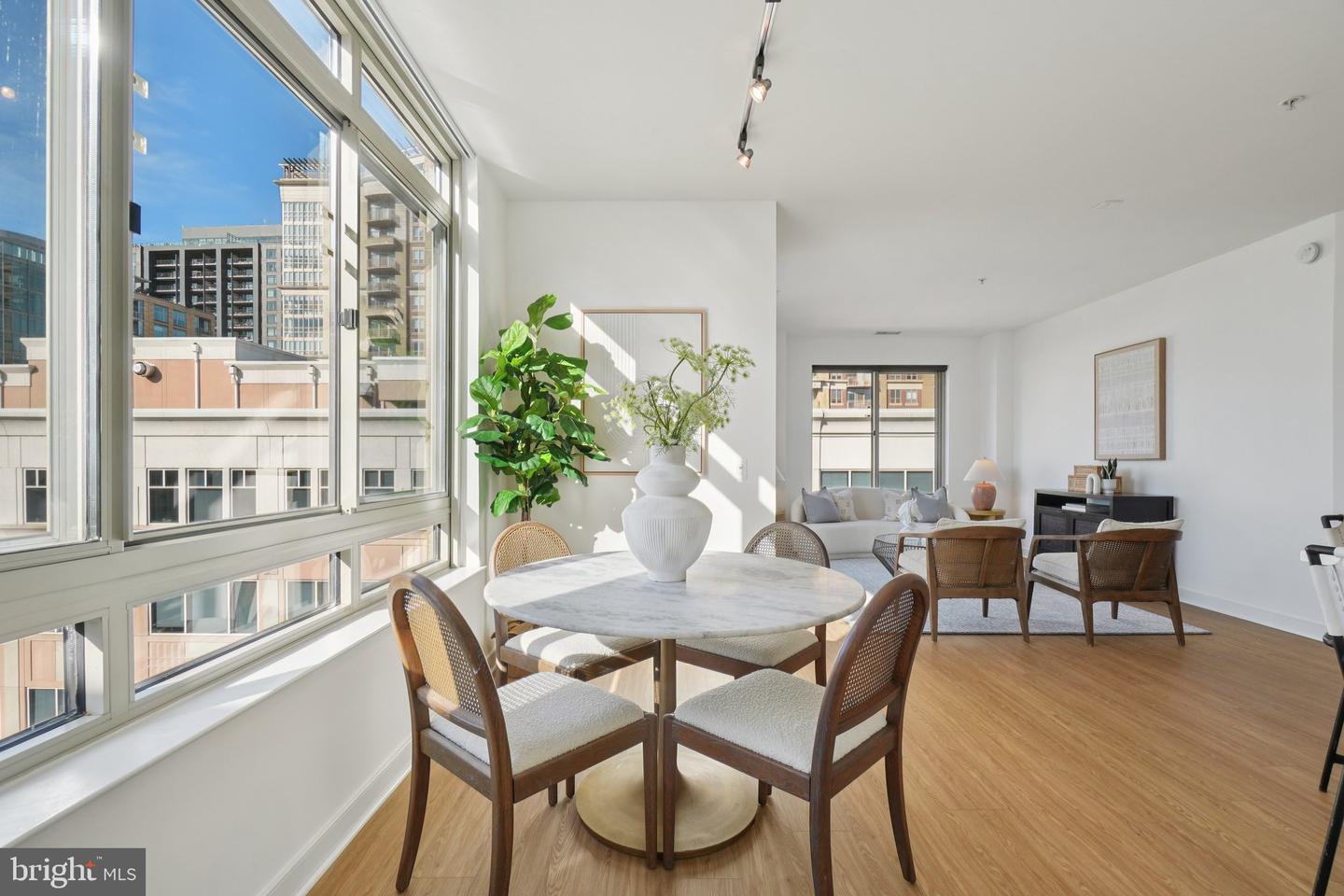820 N POLLARD ST #914, ARLINGTON, Virginia 22203, 2 Bedrooms Bedrooms, ,2 BathroomsBathrooms,Residential,For sale,820 N POLLARD ST #914,VAAR2064574 MLS # VAAR2064574