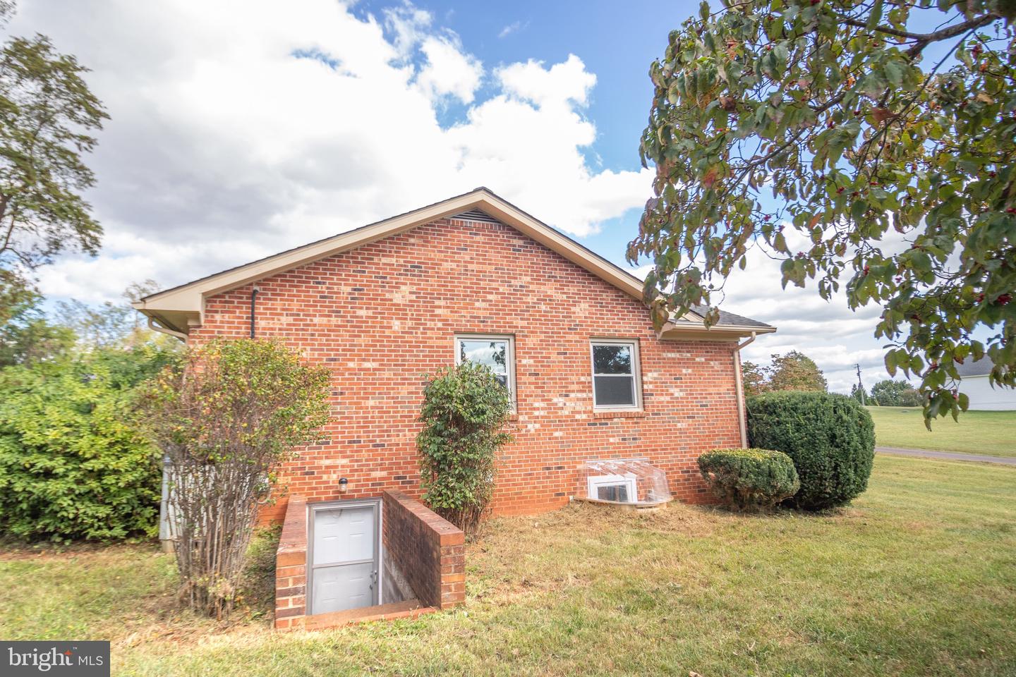 16505 RIDGEWAY RD, ORANGE, Virginia 22960, 3 Bedrooms Bedrooms, ,3 BathroomsBathrooms,Residential,For sale,16505 RIDGEWAY RD,VAOR2012478 MLS # VAOR2012478