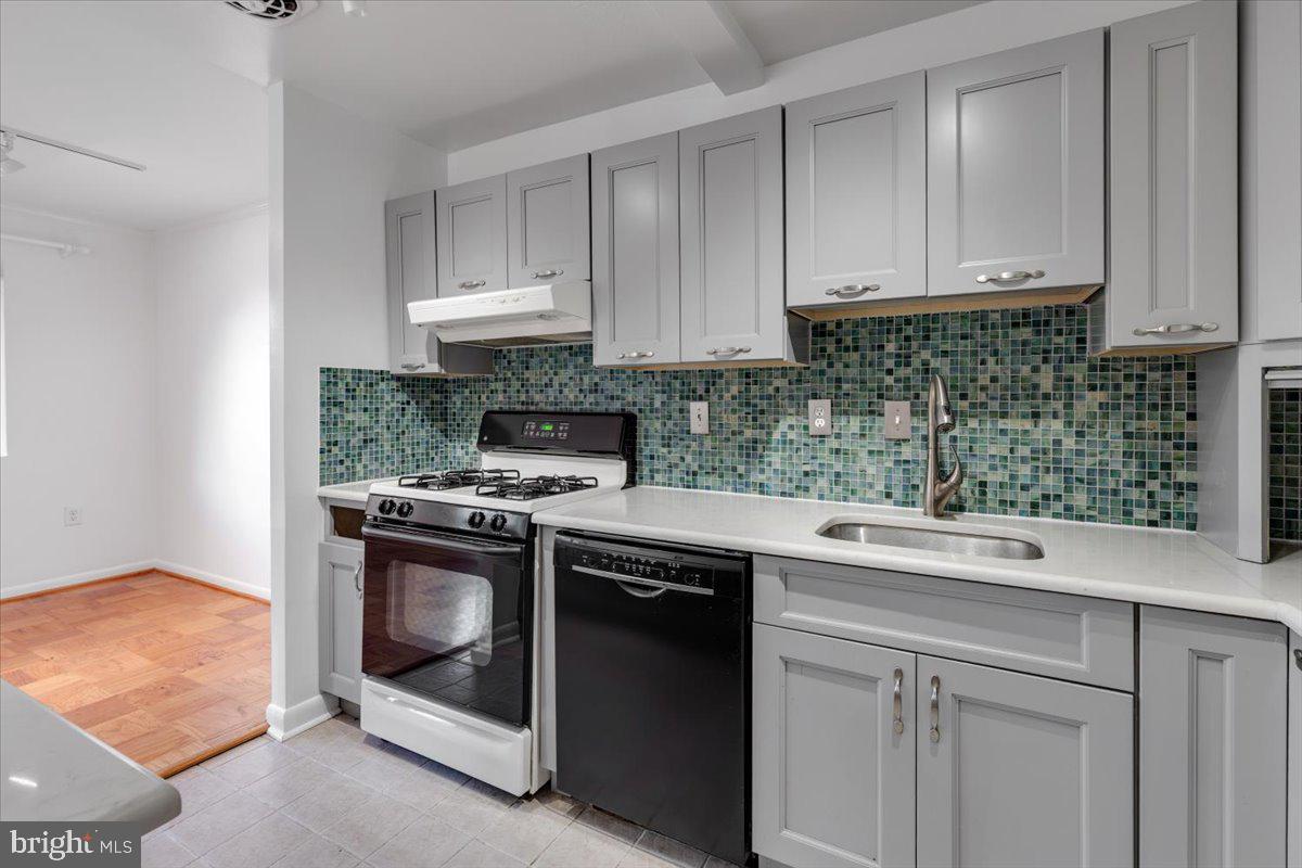 200 N MAPLE AVE #416, FALLS CHURCH, Virginia 22046, 2 Bedrooms Bedrooms, ,1 BathroomBathrooms,Residential,For sale,200 N MAPLE AVE #416,VAFA2003336 MLS # VAFA2003336