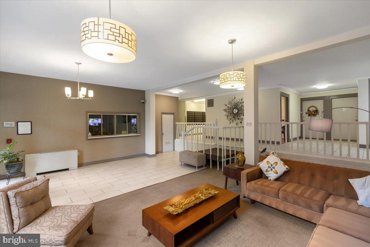 200 N MAPLE AVE #416, FALLS CHURCH, Virginia 22046, 2 Bedrooms Bedrooms, ,1 BathroomBathrooms,Residential,For sale,200 N MAPLE AVE #416,VAFA2003336 MLS # VAFA2003336