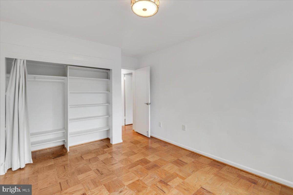 200 N MAPLE AVE #416, FALLS CHURCH, Virginia 22046, 2 Bedrooms Bedrooms, ,1 BathroomBathrooms,Residential,For sale,200 N MAPLE AVE #416,VAFA2003336 MLS # VAFA2003336