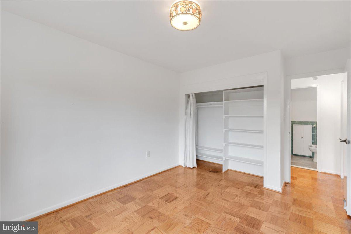 200 N MAPLE AVE #416, FALLS CHURCH, Virginia 22046, 2 Bedrooms Bedrooms, ,1 BathroomBathrooms,Residential,For sale,200 N MAPLE AVE #416,VAFA2003336 MLS # VAFA2003336