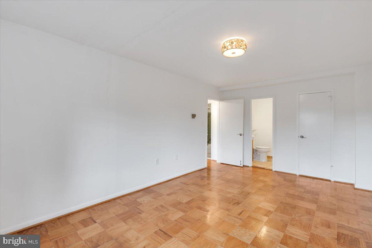 200 N MAPLE AVE #416, FALLS CHURCH, Virginia 22046, 2 Bedrooms Bedrooms, ,1 BathroomBathrooms,Residential,For sale,200 N MAPLE AVE #416,VAFA2003336 MLS # VAFA2003336