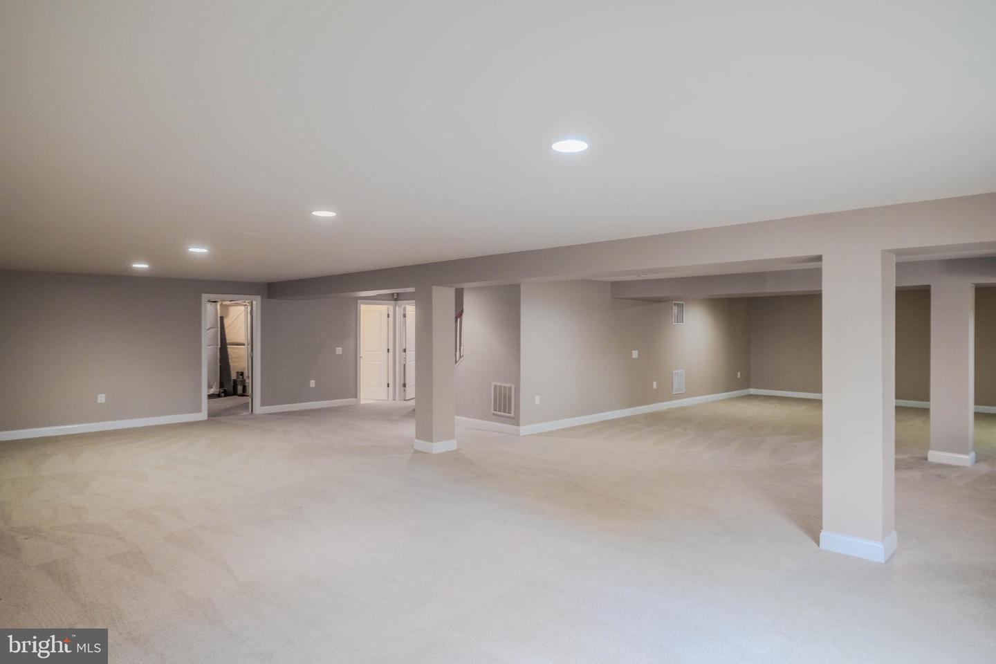 117 HARVESTER DR, LAKE FREDERICK, Virginia 22630, 4 Bedrooms Bedrooms, ,4 BathroomsBathrooms,Residential,For sale,117 HARVESTER DR,VAFV2037232 MLS # VAFV2037232