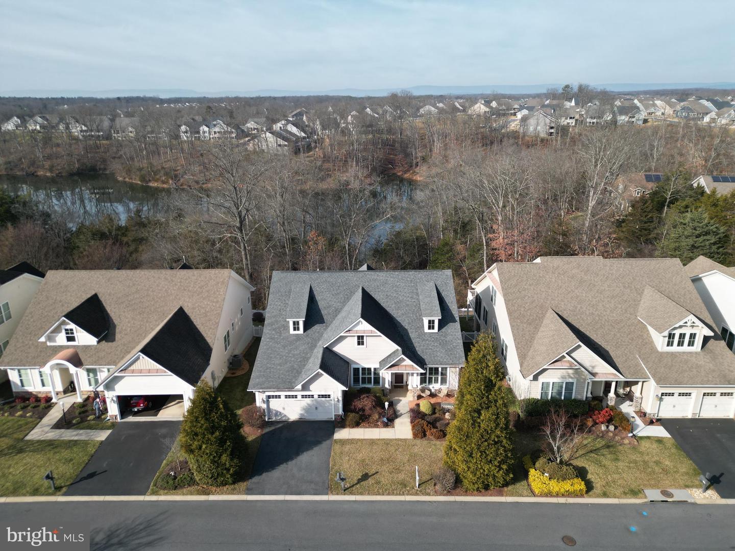 117 HARVESTER DR, LAKE FREDERICK, Virginia 22630, 4 Bedrooms Bedrooms, ,4 BathroomsBathrooms,Residential,For sale,117 HARVESTER DR,VAFV2037232 MLS # VAFV2037232