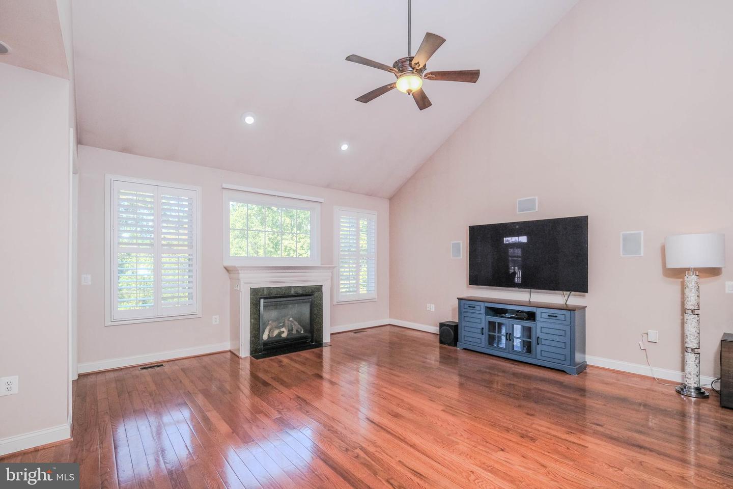 117 HARVESTER DR, LAKE FREDERICK, Virginia 22630, 4 Bedrooms Bedrooms, ,4 BathroomsBathrooms,Residential,For sale,117 HARVESTER DR,VAFV2037232 MLS # VAFV2037232