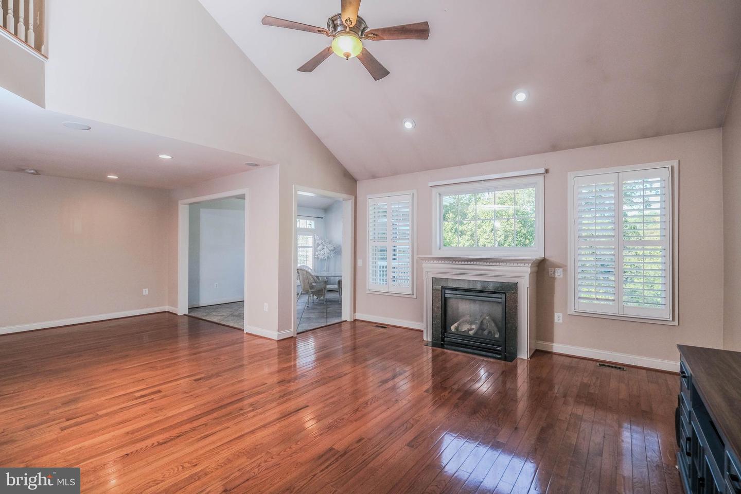 117 HARVESTER DR, LAKE FREDERICK, Virginia 22630, 4 Bedrooms Bedrooms, ,4 BathroomsBathrooms,Residential,For sale,117 HARVESTER DR,VAFV2037232 MLS # VAFV2037232