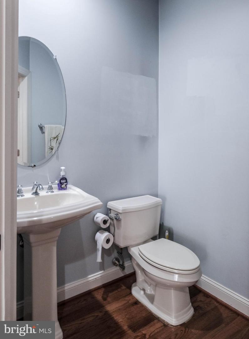 117 HARVESTER DR, LAKE FREDERICK, Virginia 22630, 4 Bedrooms Bedrooms, ,4 BathroomsBathrooms,Residential,For sale,117 HARVESTER DR,VAFV2037232 MLS # VAFV2037232