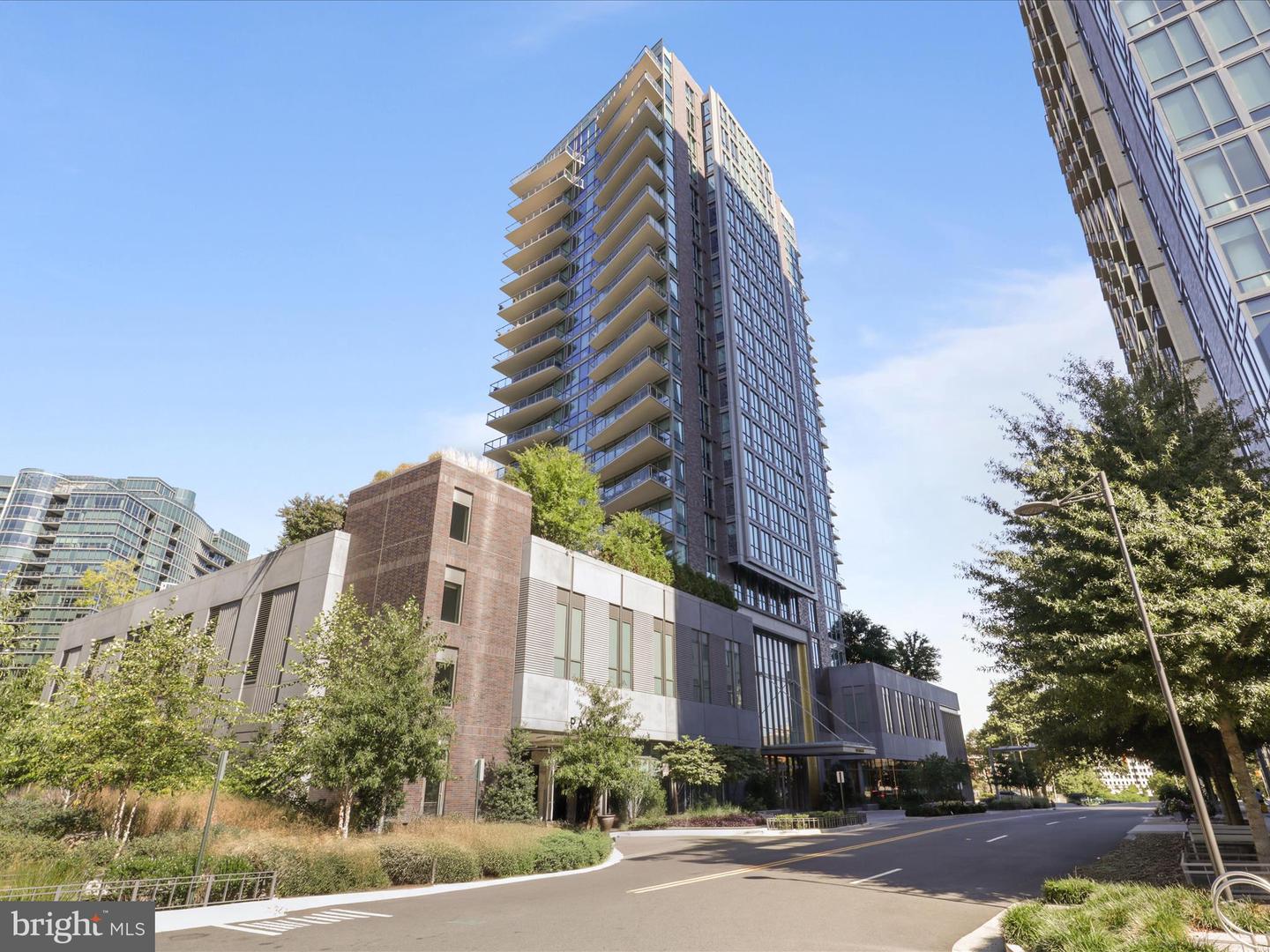 7887 JONES BRANCH DR #1406, MCLEAN, Virginia 22102, 2 Bedrooms Bedrooms, ,2 BathroomsBathrooms,Residential,For sale,7887 JONES BRANCH DR #1406,VAFX2272928 MLS # VAFX2272928