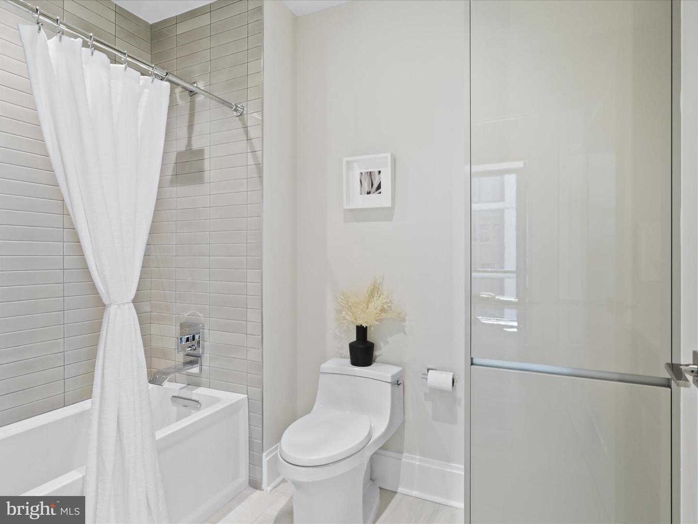 7887 JONES BRANCH DR #1406, MCLEAN, Virginia 22102, 2 Bedrooms Bedrooms, ,2 BathroomsBathrooms,Residential,For sale,7887 JONES BRANCH DR #1406,VAFX2272928 MLS # VAFX2272928