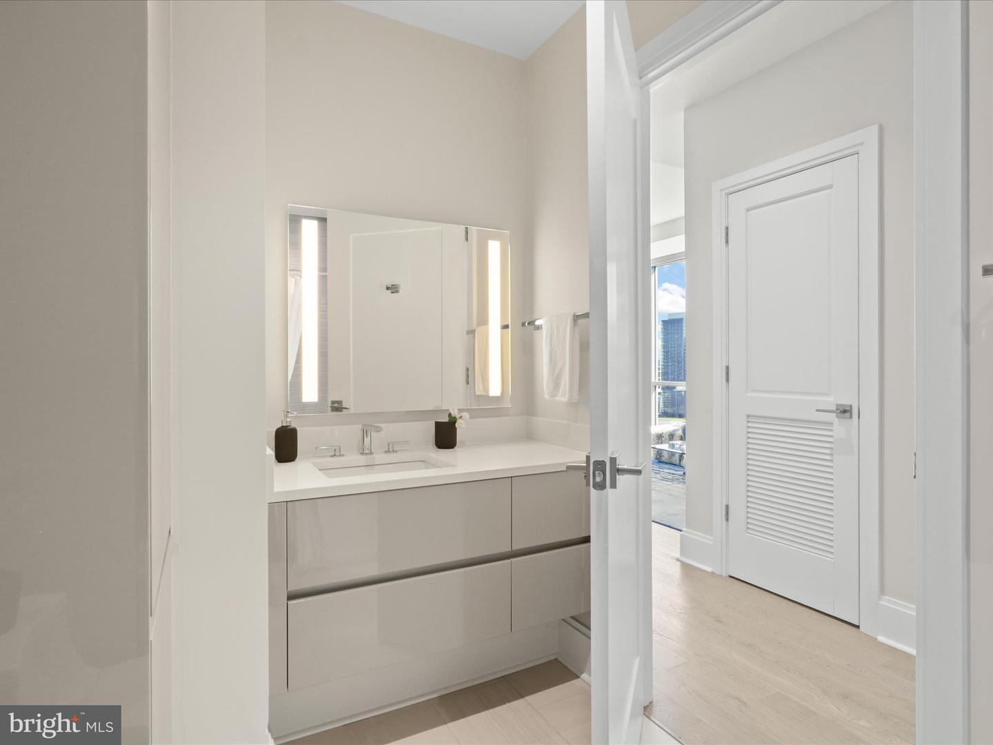7887 JONES BRANCH DR #1406, MCLEAN, Virginia 22102, 2 Bedrooms Bedrooms, ,2 BathroomsBathrooms,Residential,For sale,7887 JONES BRANCH DR #1406,VAFX2272928 MLS # VAFX2272928