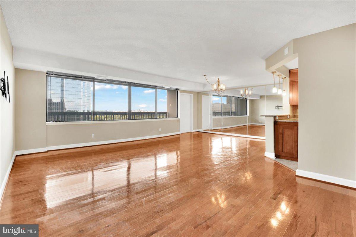 3709 S GEORGE MASON DR #1203E, FALLS CHURCH, Virginia 22041, 2 Bedrooms Bedrooms, ,2 BathroomsBathrooms,Residential,For sale,3709 S GEORGE MASON DR #1203E,VAFX2272936 MLS # VAFX2272936