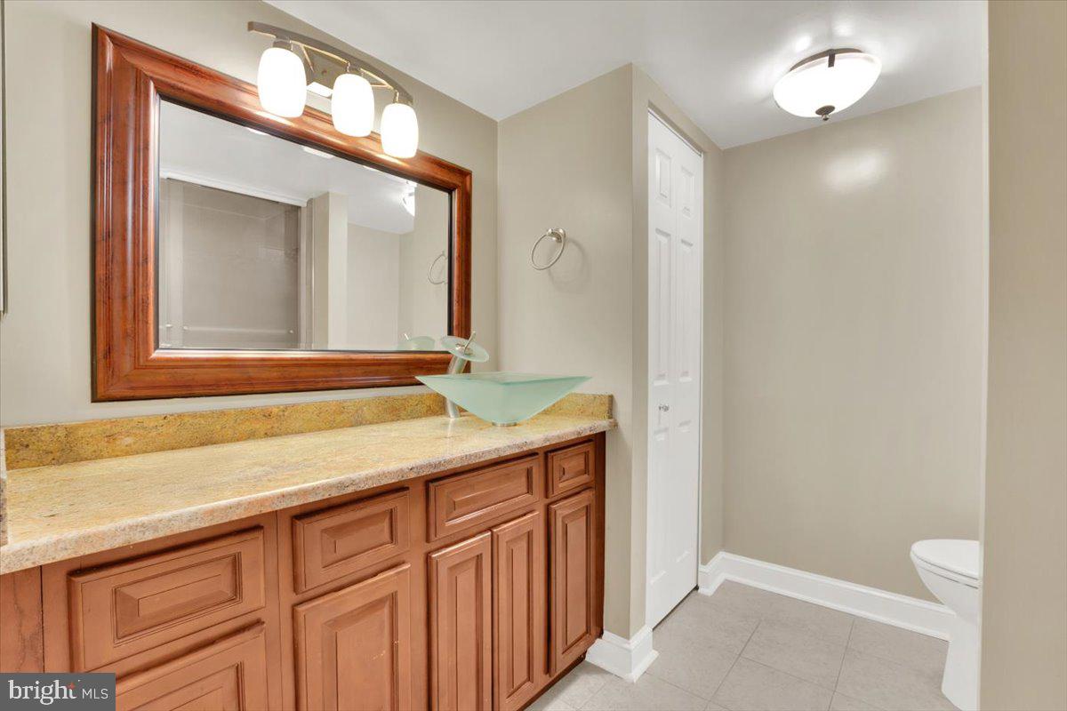 3709 S GEORGE MASON DR #1203E, FALLS CHURCH, Virginia 22041, 2 Bedrooms Bedrooms, ,2 BathroomsBathrooms,Residential,For sale,3709 S GEORGE MASON DR #1203E,VAFX2272936 MLS # VAFX2272936