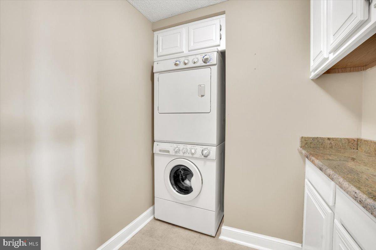 3709 S GEORGE MASON DR #1203E, FALLS CHURCH, Virginia 22041, 2 Bedrooms Bedrooms, ,2 BathroomsBathrooms,Residential,For sale,3709 S GEORGE MASON DR #1203E,VAFX2272936 MLS # VAFX2272936