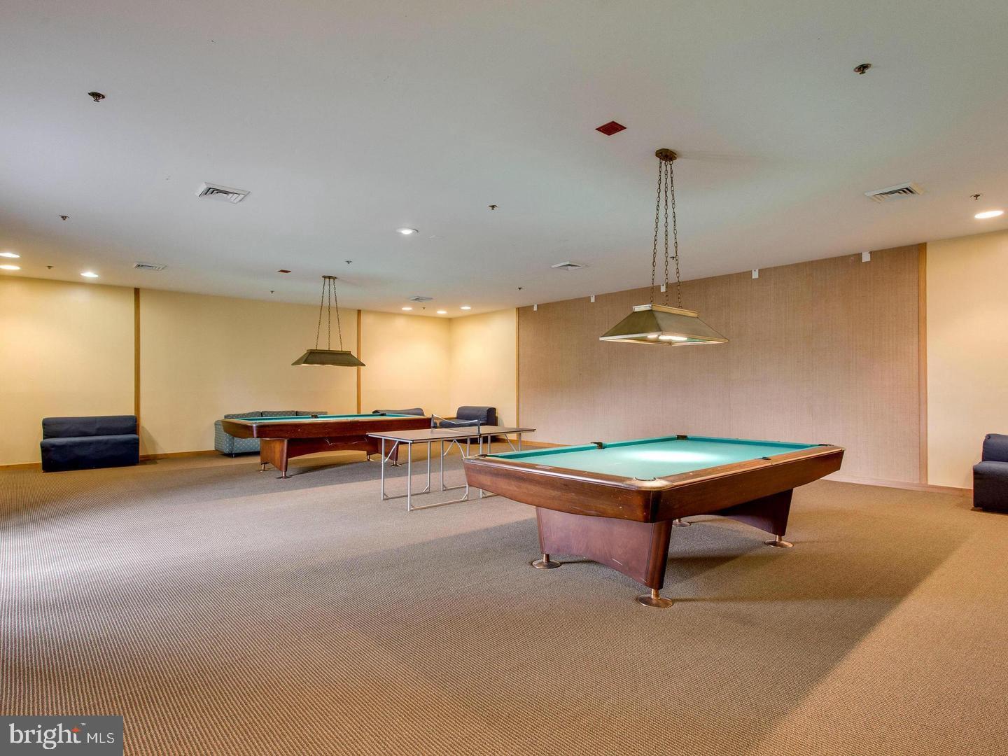 3709 S GEORGE MASON DR #1203E, FALLS CHURCH, Virginia 22041, 2 Bedrooms Bedrooms, ,2 BathroomsBathrooms,Residential,For sale,3709 S GEORGE MASON DR #1203E,VAFX2272936 MLS # VAFX2272936
