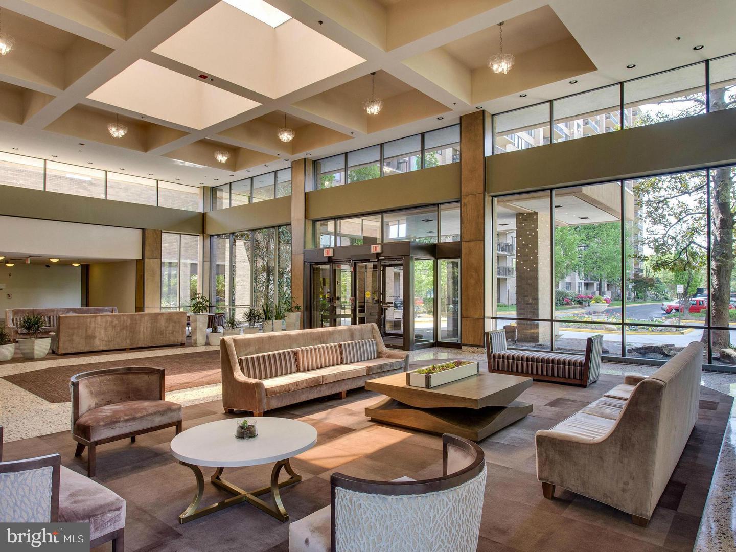 3709 S GEORGE MASON DR #1203E, FALLS CHURCH, Virginia 22041, 2 Bedrooms Bedrooms, ,2 BathroomsBathrooms,Residential,For sale,3709 S GEORGE MASON DR #1203E,VAFX2272936 MLS # VAFX2272936