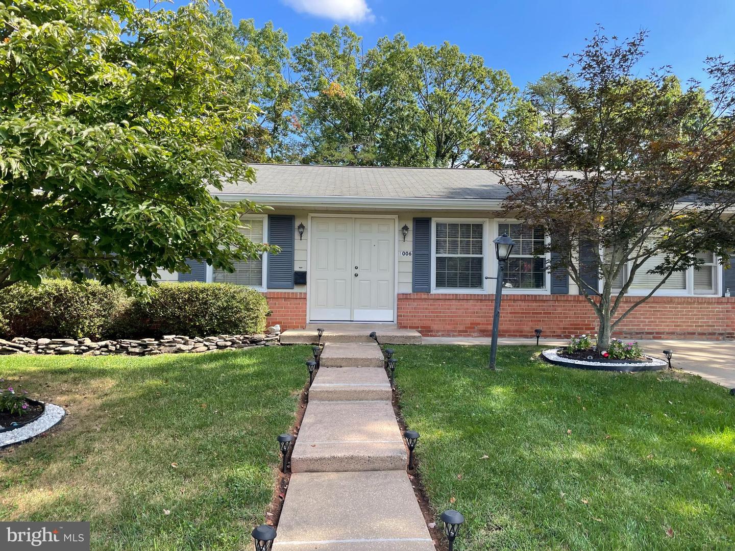 1006 S GREENTHORN AVE, STERLING, Virginia 20164, 3 Bedrooms Bedrooms, 5 Rooms Rooms,2 BathroomsBathrooms,Residential,For sale,1006 S GREENTHORN AVE,VALO2108304 MLS # VALO2108304