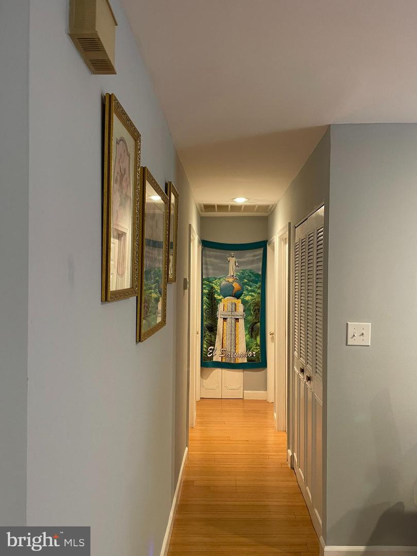 1006 S GREENTHORN AVE, STERLING, Virginia 20164, 3 Bedrooms Bedrooms, 5 Rooms Rooms,2 BathroomsBathrooms,Residential,For sale,1006 S GREENTHORN AVE,VALO2108304 MLS # VALO2108304
