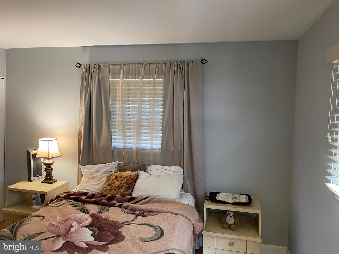 1006 S GREENTHORN AVE, STERLING, Virginia 20164, 3 Bedrooms Bedrooms, 5 Rooms Rooms,2 BathroomsBathrooms,Residential,For sale,1006 S GREENTHORN AVE,VALO2108304 MLS # VALO2108304