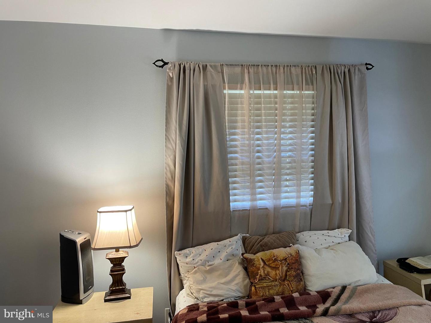 1006 S GREENTHORN AVE, STERLING, Virginia 20164, 3 Bedrooms Bedrooms, 5 Rooms Rooms,2 BathroomsBathrooms,Residential,For sale,1006 S GREENTHORN AVE,VALO2108304 MLS # VALO2108304