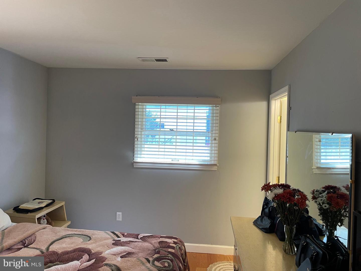 1006 S GREENTHORN AVE, STERLING, Virginia 20164, 3 Bedrooms Bedrooms, 5 Rooms Rooms,2 BathroomsBathrooms,Residential,For sale,1006 S GREENTHORN AVE,VALO2108304 MLS # VALO2108304