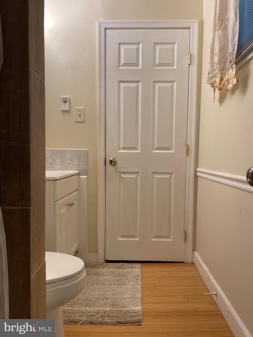 1006 S GREENTHORN AVE, STERLING, Virginia 20164, 3 Bedrooms Bedrooms, 5 Rooms Rooms,2 BathroomsBathrooms,Residential,For sale,1006 S GREENTHORN AVE,VALO2108304 MLS # VALO2108304