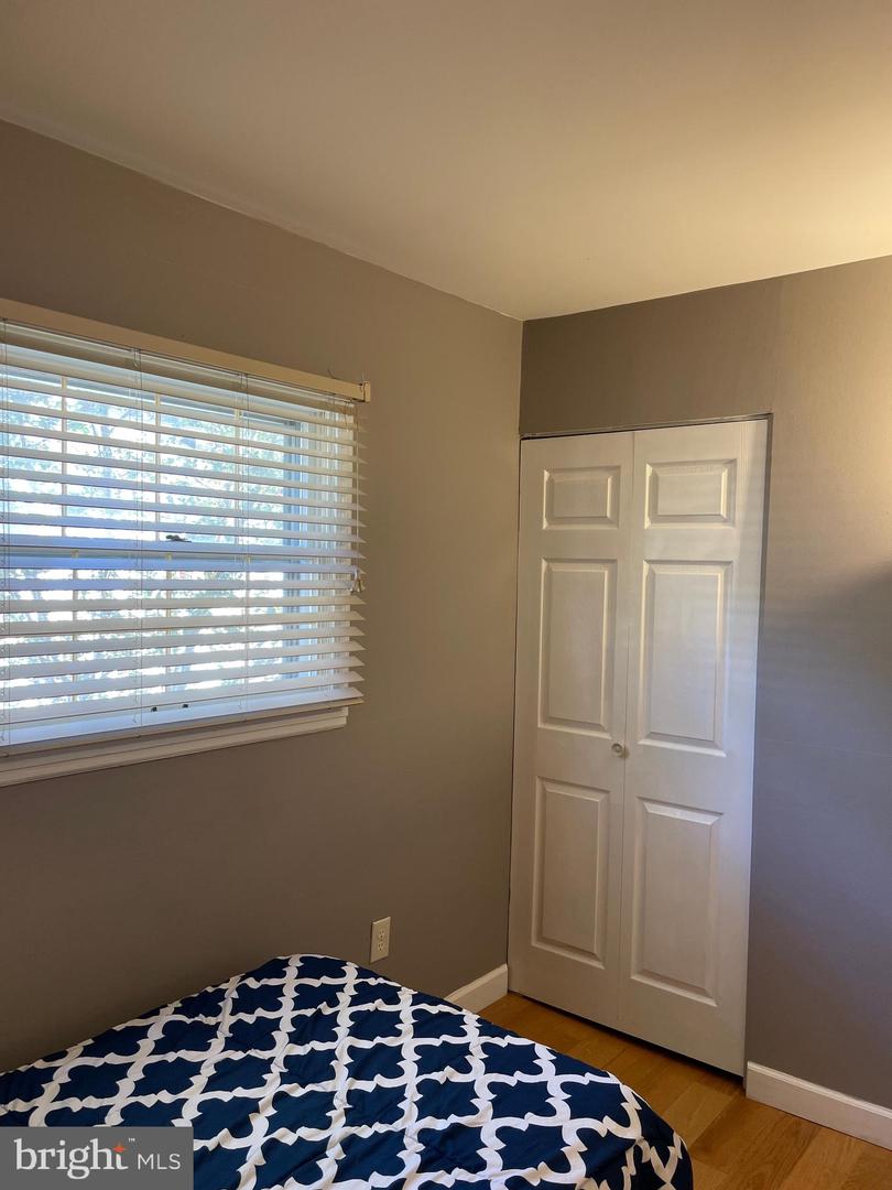 1006 S GREENTHORN AVE, STERLING, Virginia 20164, 3 Bedrooms Bedrooms, 5 Rooms Rooms,2 BathroomsBathrooms,Residential,For sale,1006 S GREENTHORN AVE,VALO2108304 MLS # VALO2108304