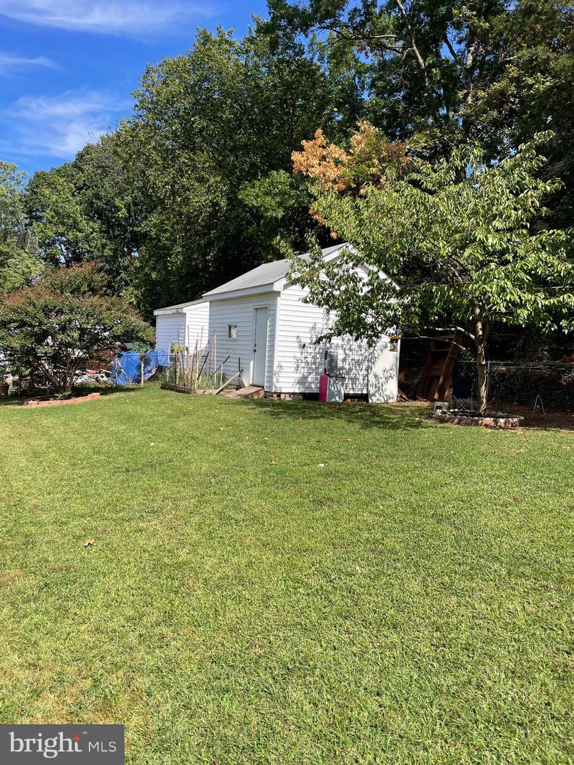 1006 S GREENTHORN AVE, STERLING, Virginia 20164, 3 Bedrooms Bedrooms, 5 Rooms Rooms,2 BathroomsBathrooms,Residential,For sale,1006 S GREENTHORN AVE,VALO2108304 MLS # VALO2108304
