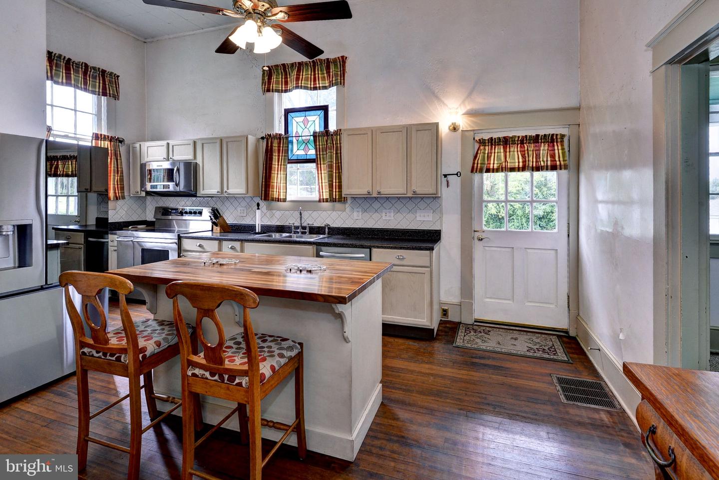 6049 TIDEWATER TRL, CHAMPLAIN, Virginia 22438, 4 Bedrooms Bedrooms, 14 Rooms Rooms,2 BathroomsBathrooms,Residential,For sale,6049 TIDEWATER TRL,VAES2002044 MLS # VAES2002044