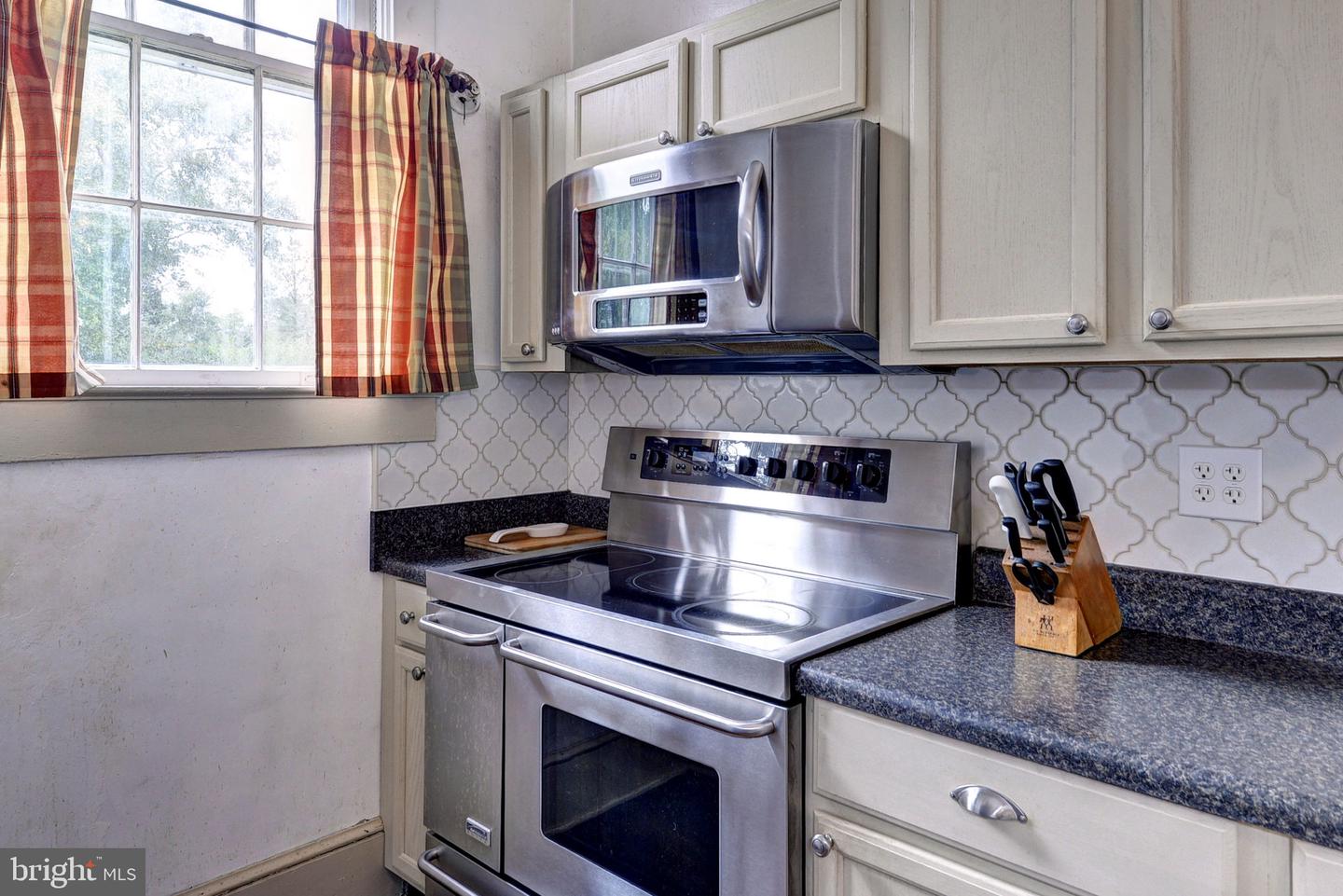 6049 TIDEWATER TRL, CHAMPLAIN, Virginia 22438, 4 Bedrooms Bedrooms, 14 Rooms Rooms,2 BathroomsBathrooms,Residential,For sale,6049 TIDEWATER TRL,VAES2002044 MLS # VAES2002044