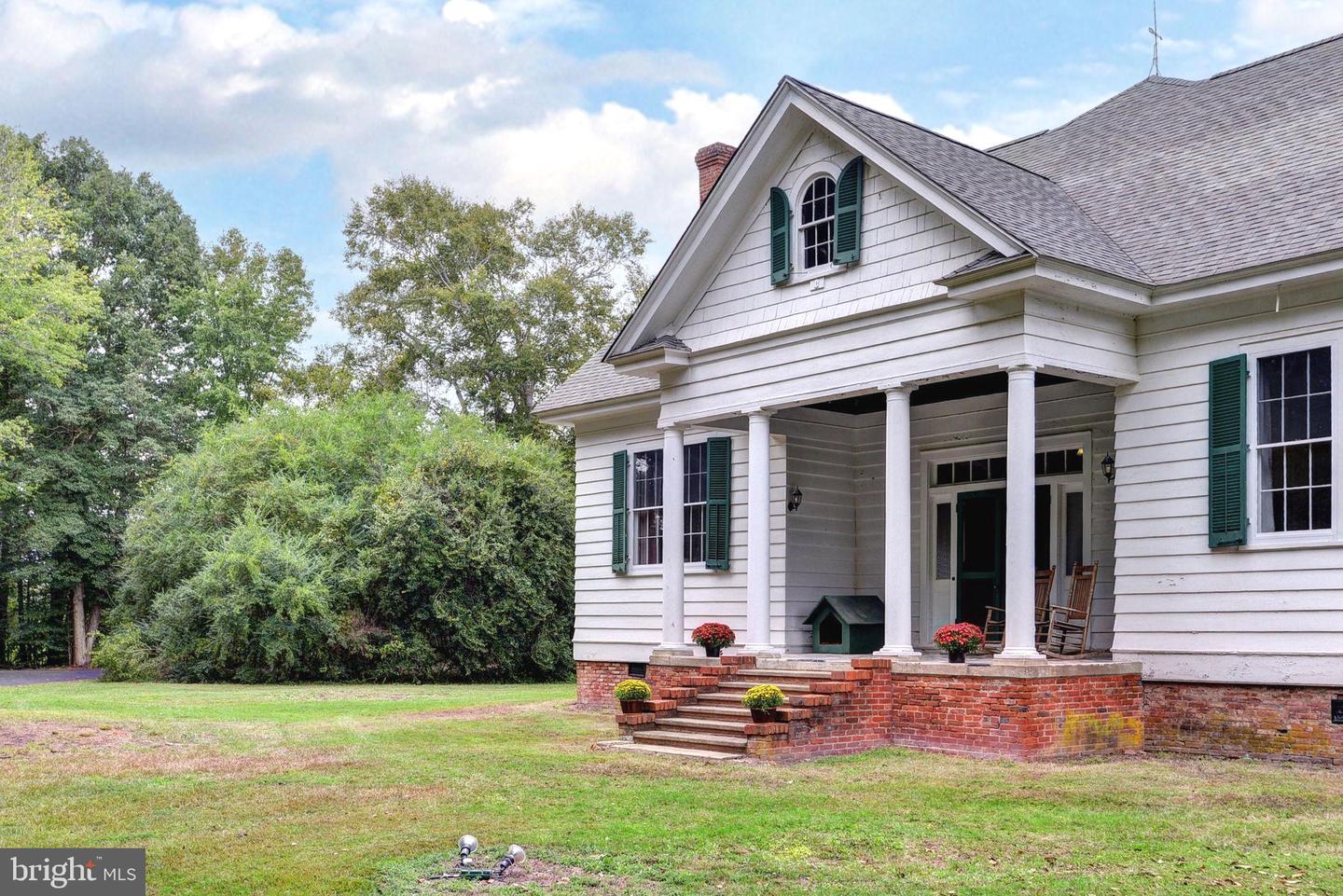 6049 TIDEWATER TRL, CHAMPLAIN, Virginia 22438, 4 Bedrooms Bedrooms, 14 Rooms Rooms,2 BathroomsBathrooms,Residential,For sale,6049 TIDEWATER TRL,VAES2002044 MLS # VAES2002044