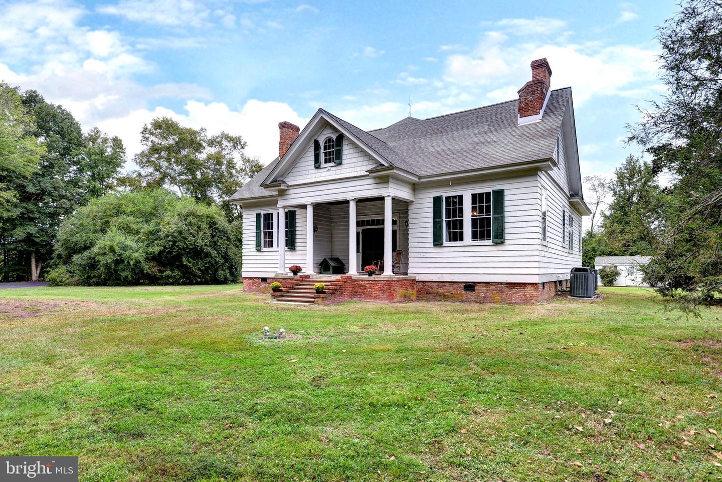 6049 TIDEWATER TRL, CHAMPLAIN, Virginia 22438, 4 Bedrooms Bedrooms, 14 Rooms Rooms,2 BathroomsBathrooms,Residential,For sale,6049 TIDEWATER TRL,VAES2002044 MLS # VAES2002044